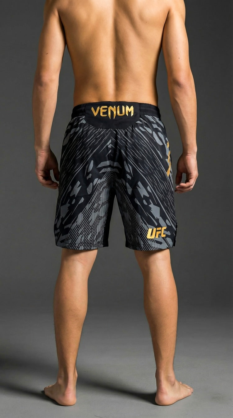 UFC Venum Fusion Dövüş Şortu – Siyah/Altın MMA Şort | Fight Night Erkek