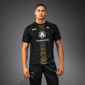 UFC Zenith Dövüş Forması – Altın/Siyah Dry-Tech Walkout Jersey | Erkek