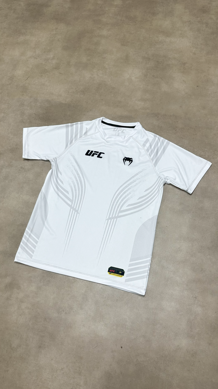 UFC Venum Fight Night Dövüş Forması – Beyaz Walkout Jersey | Erkek